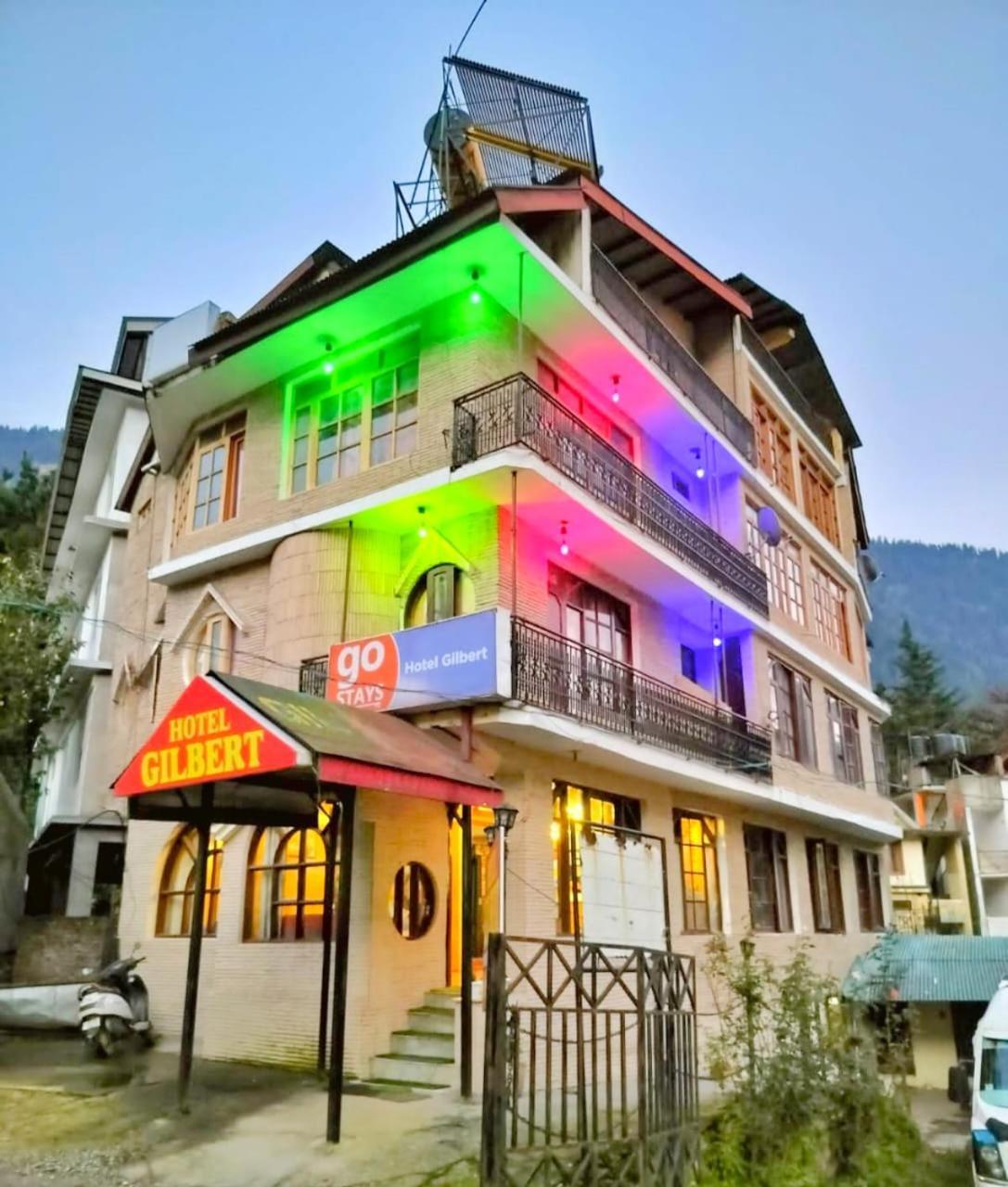 Hotel Gilbert Mountain View Manāli Exteriör bild